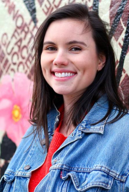 Claire Siemietkowski Claire Siemietkowski